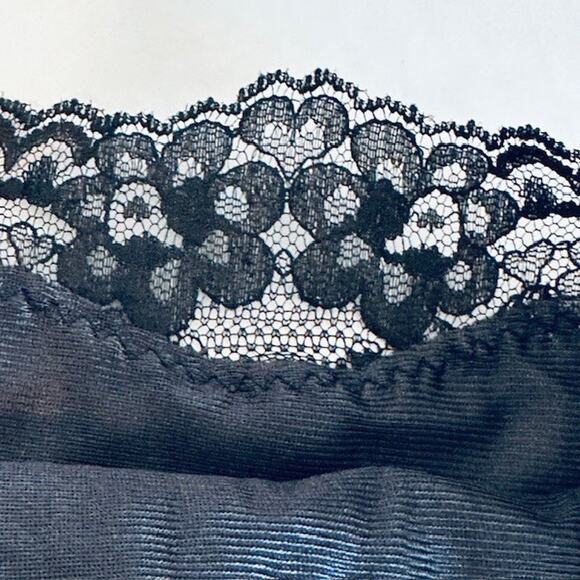 Greenco Maid Black Slip, Antron III Nylon Exclusive of Ornamentation Med USA VTG - Picture 5 of 11